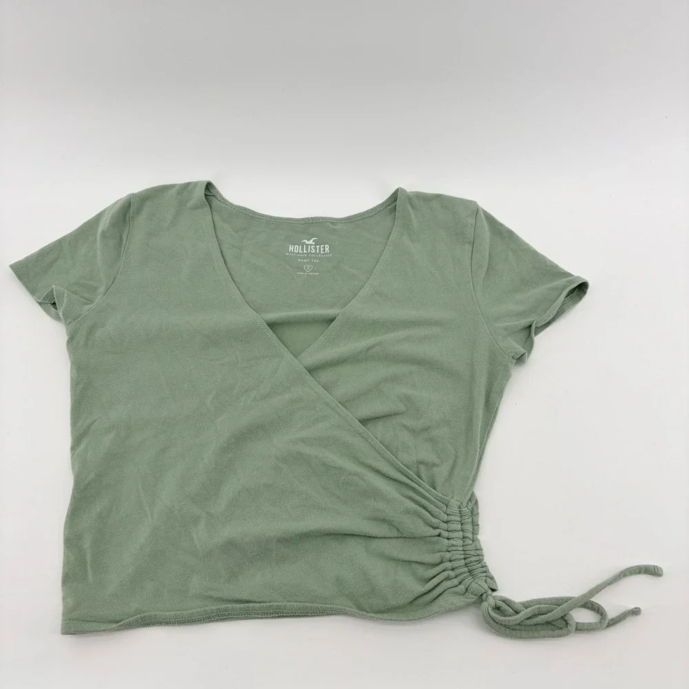 Hollister Must-Have Collection Baby Tee Size S‎ Wrap Ruched Side Tie Sage Green
